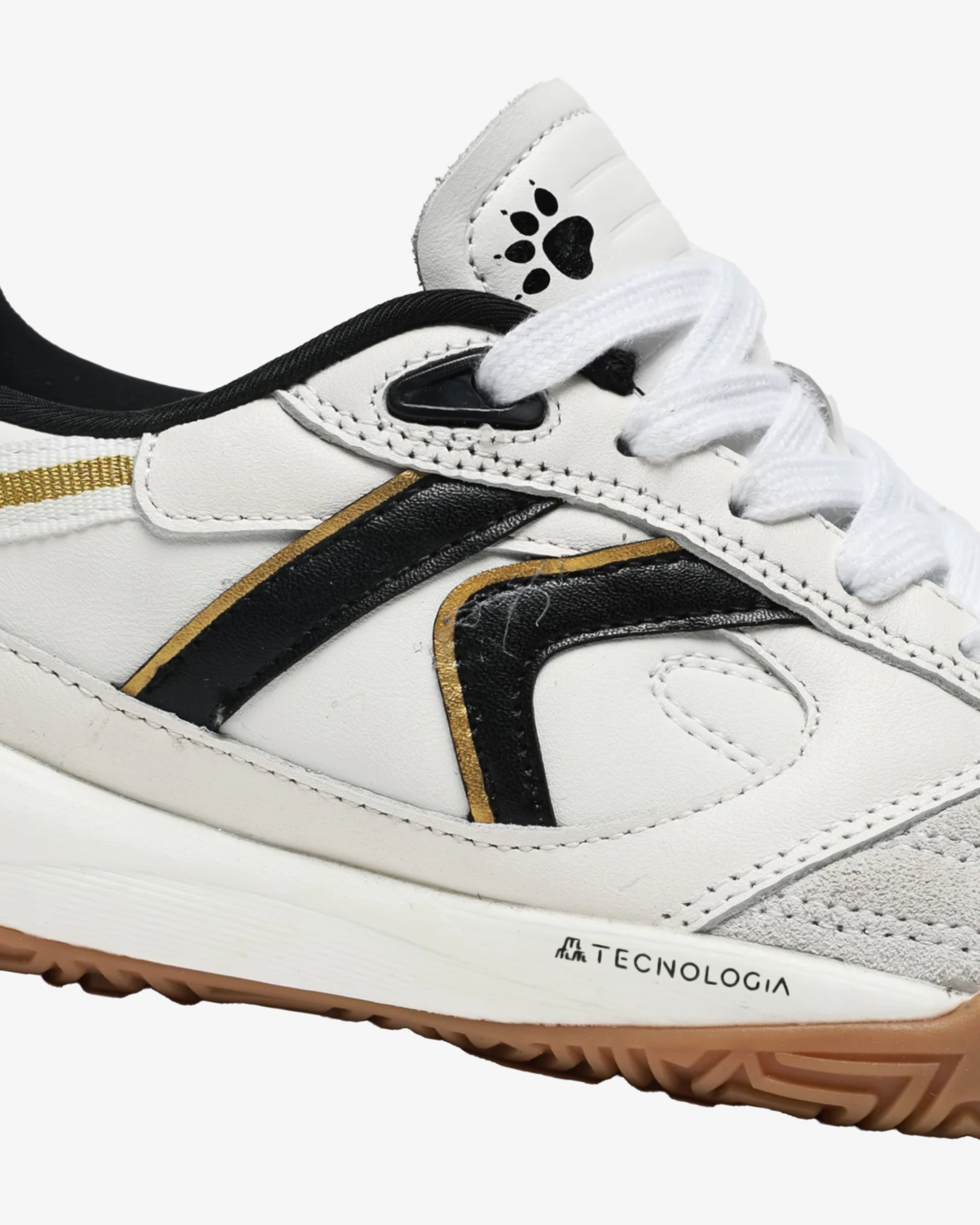 KELME Bravo Sneaker/Futsal Shoes